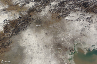 Illustration for article titled This is what China's record-level air pollution looks like from space
